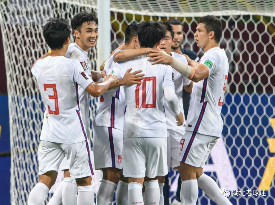  昂热新援首秀建功助球队斩获关键三分