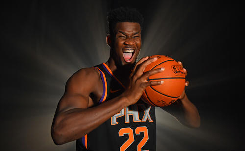  布克手感火热太阳主场大胜开拓者保持不败