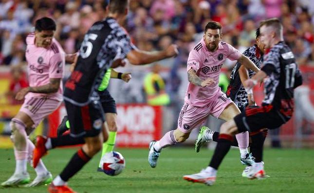  马赛边路传中制胜法宝战胜南特继续领跑积分榜